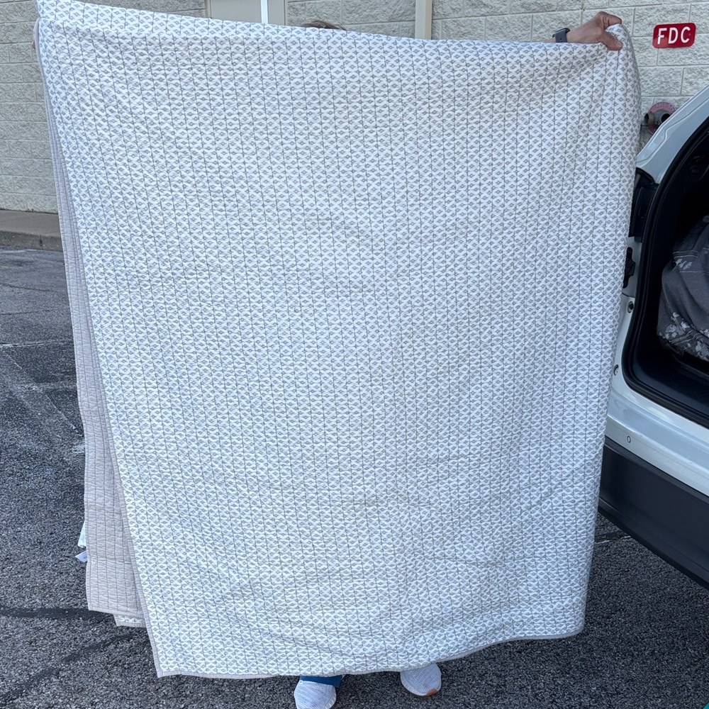 Patterned White and Gray Blanket